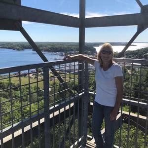 Meet your Posher, Sara